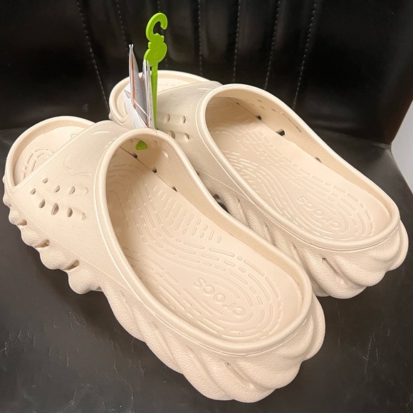 Crocs Echo Slides - Picture 2 of 6